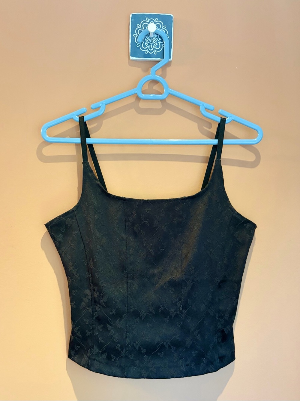🍓3/$40 Black Floral Jacquard Ivy Satin Spaghetti Strap Cami Top